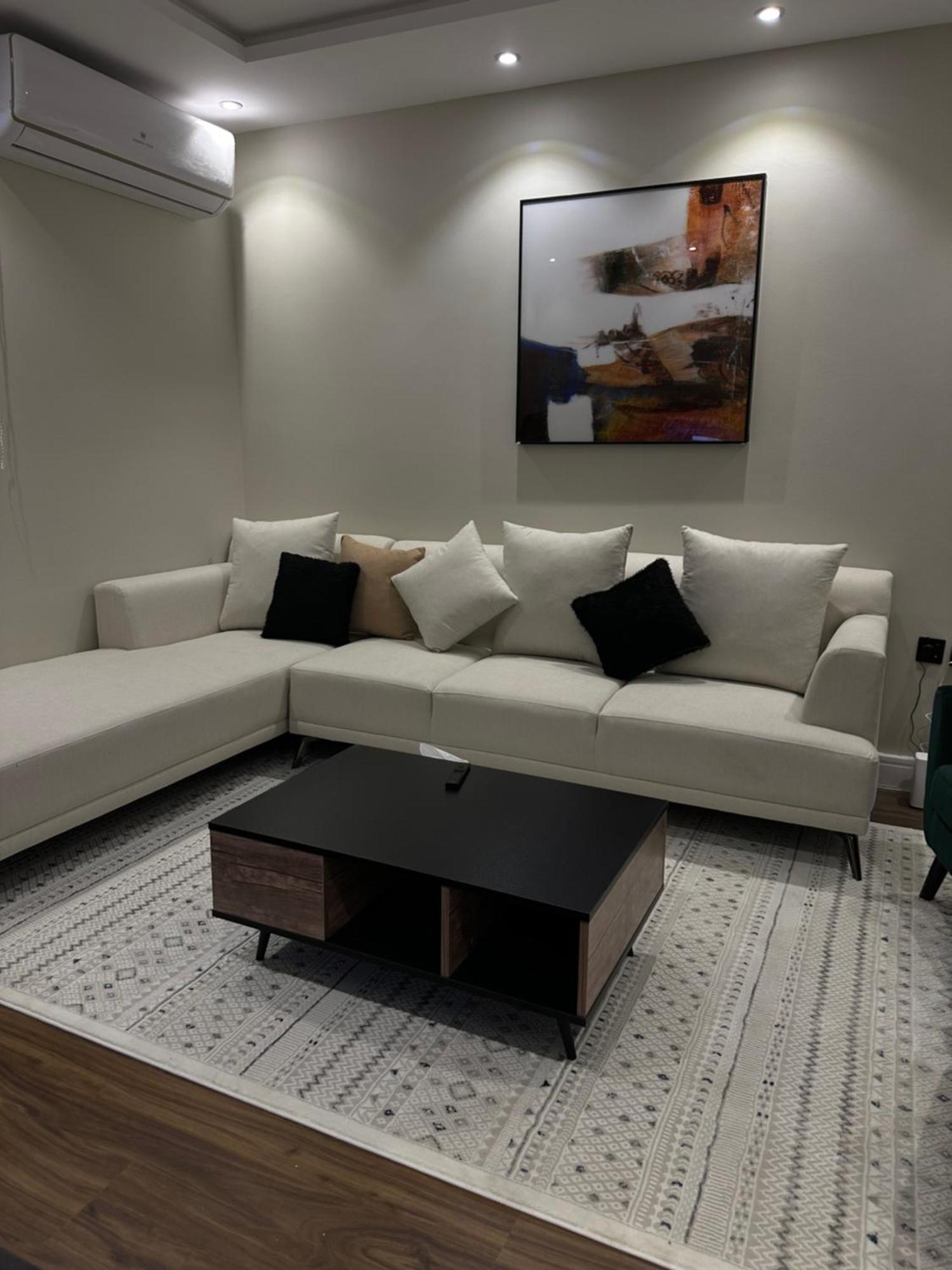 فاخرة مكونة من غرفه وصاله الربيع - Cozy अपार्टमेंट Riyadh